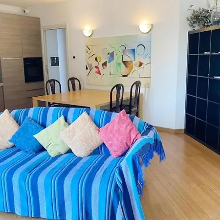 The Super -big With Terraces 아파트 *